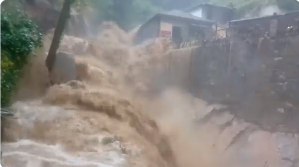 Κακοκαιρία Daniel: Απίστευτα βίντεο από τη Μακρινίτσα και άλλες περιοχές της Μαγνησίας - Χωρίς προηγούμενο οι βροχοπτώσεις