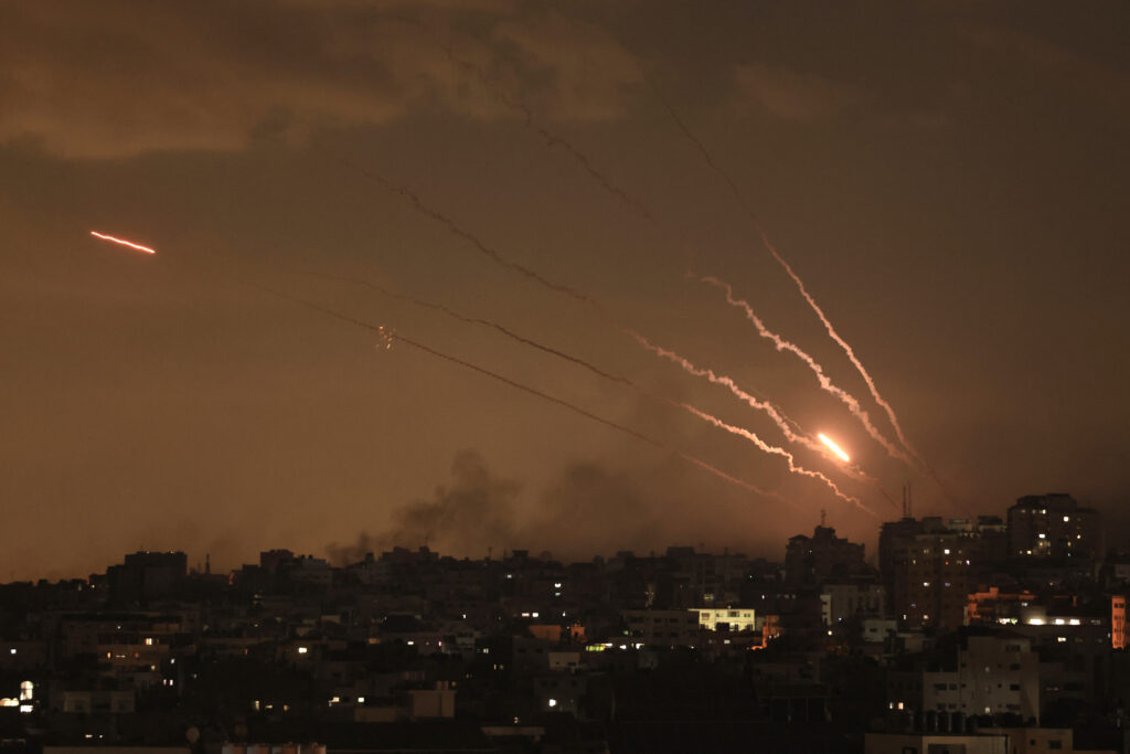 Ισραήλ: Σφοδρές μάχες μεταξύ μελών της Χαμάς και του Ισραηλινού στρατού κοντά στη Λωρίδα της Γάζας