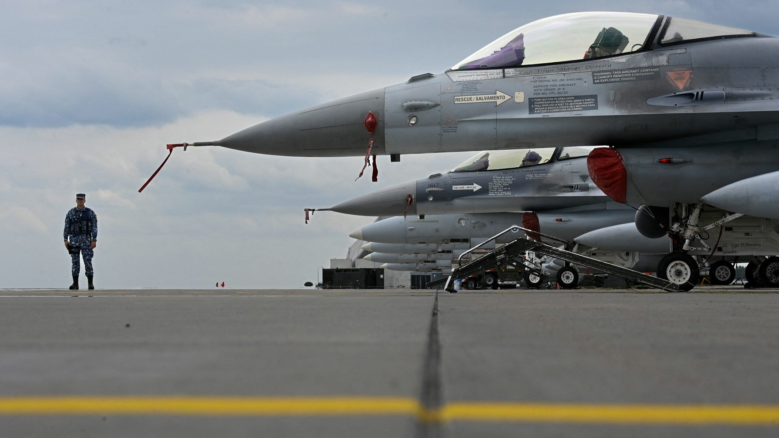 Ολλανδία: Τις επόμενες εβδομάδες φτάνουν τα πρώτα F-16 για την Ουκρανία