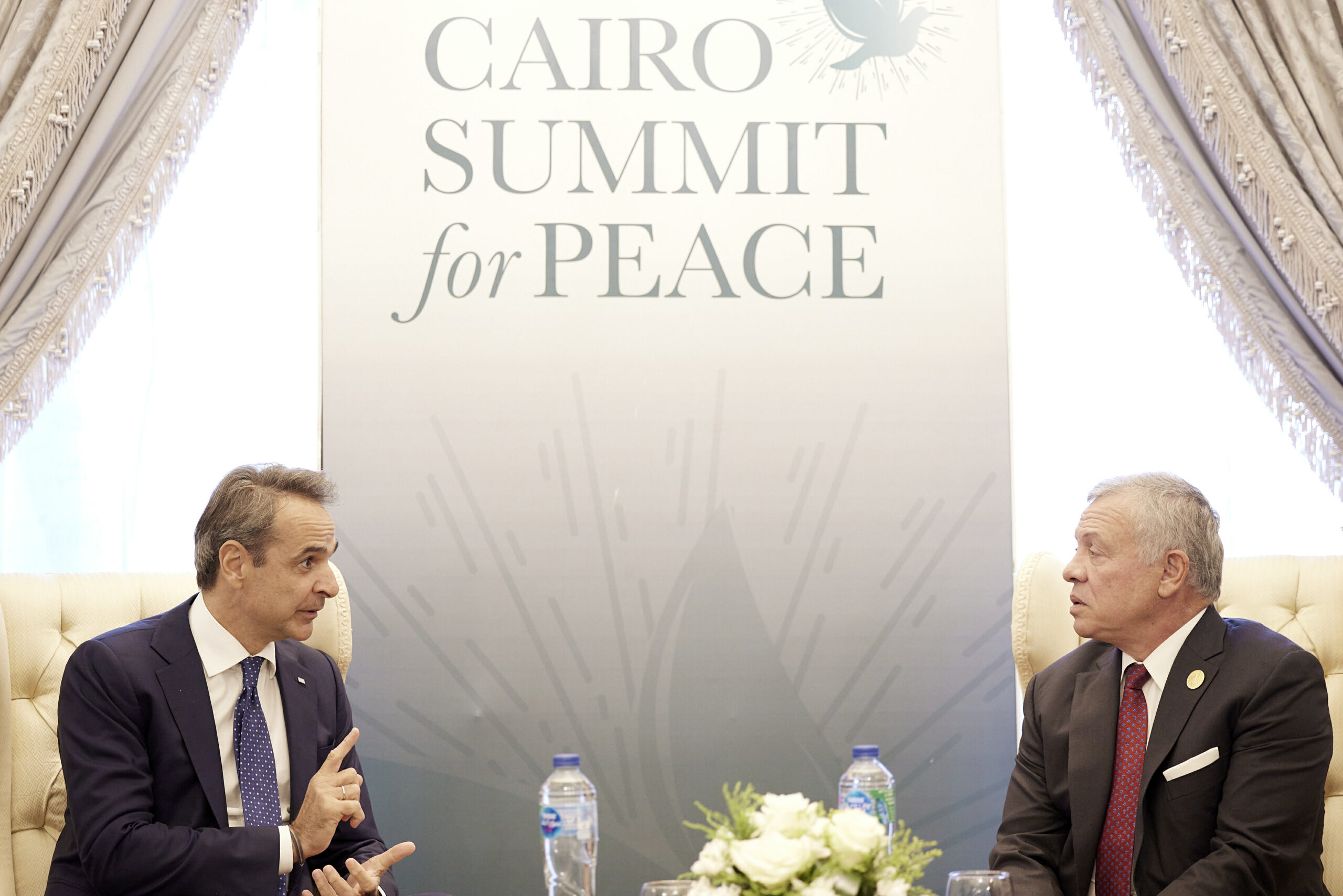Συνάντηση του πρωθυπουργού Κυριάκου Μητσοτάκη με τον βασιλιά της Ιορδανίας Αμπντάλα II