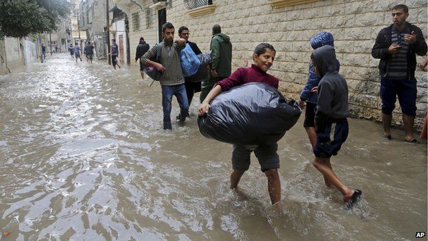 Γάζα: Νέος εχθρός, οι ισχυρές βροχοπτώσεις