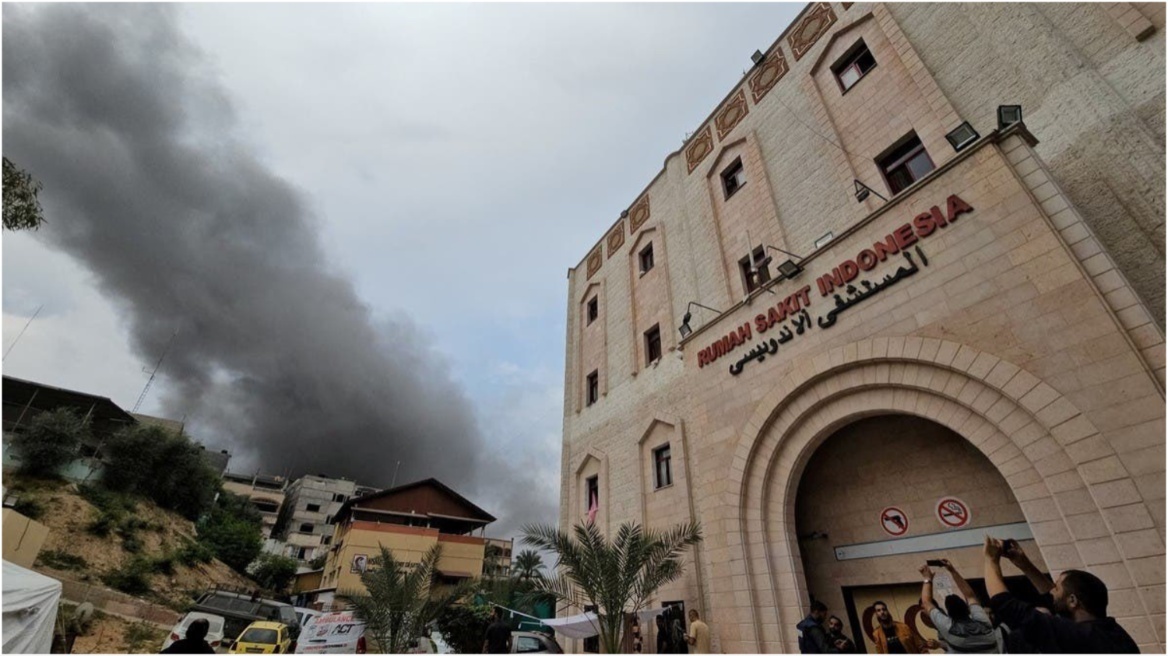 Γάζα: Οι ισραηλινές δυνάμεις περικυκλώνουν το ινδονησιακό νοσοκομείο- 12 νεκροί