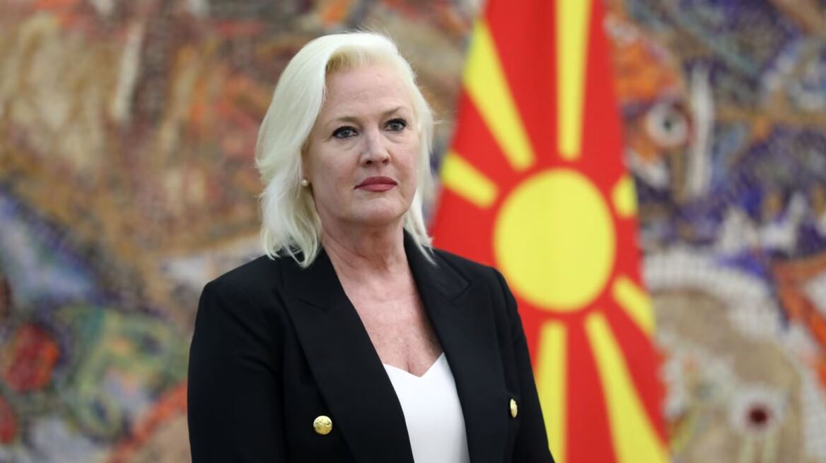 “Επιδημία διαφθοράς” στη Βόρεια Μακεδονία καταγγέλει η πρέσβης των ΗΠΑ