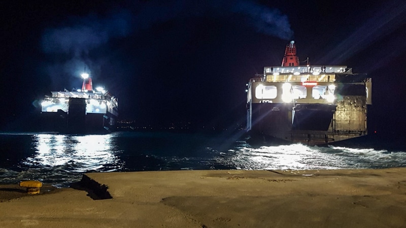 Λιμάνι Πειραιά: Εκκενώθηκε το «Νήσος Σάμος» ύστερα από τηλεφώνημα για βόμβα