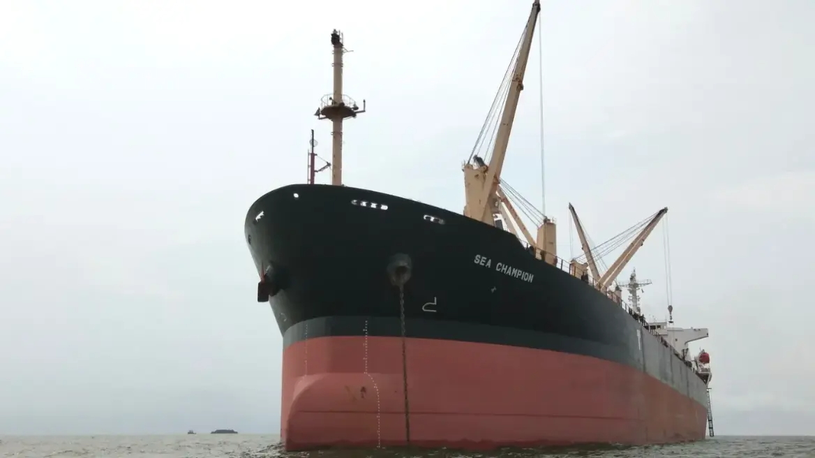 Απόπειρα των Χούτι να χτυπήσουν πλοίο με ελληνική σημαία στον κόλπο της Υεμένης