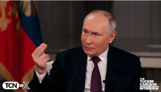Ειδικός στη γλώσσα του σώματος αποκάλυψε όλα τα «τεχνάσματα» του Πούτιν σε συνέντευξη