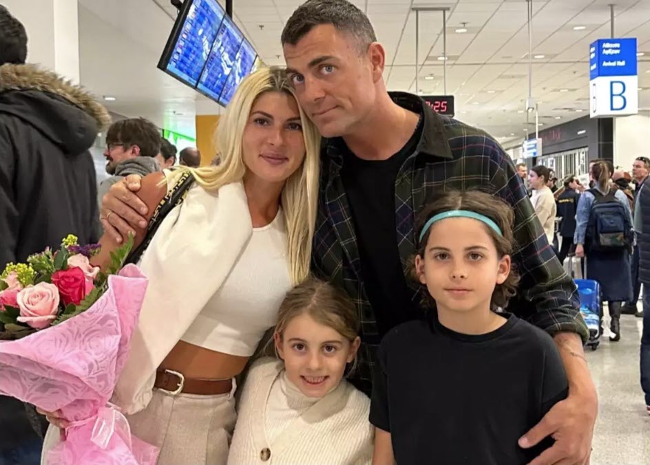 Όλγα Πηλιάκη: Η στιγμή που συναντά τα παιδιά της στο αεροδρόμιο μετά την επιστροφή της από το Survivor