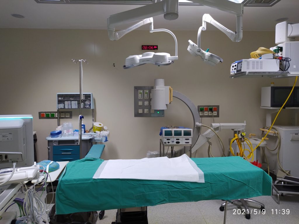 Μ. Θεμιστοκλέους – Απογευματινά χειρουργεία: Μέχρι και αύριο θα έχουν υπογραφεί περίπου 700 προσλήψεις
