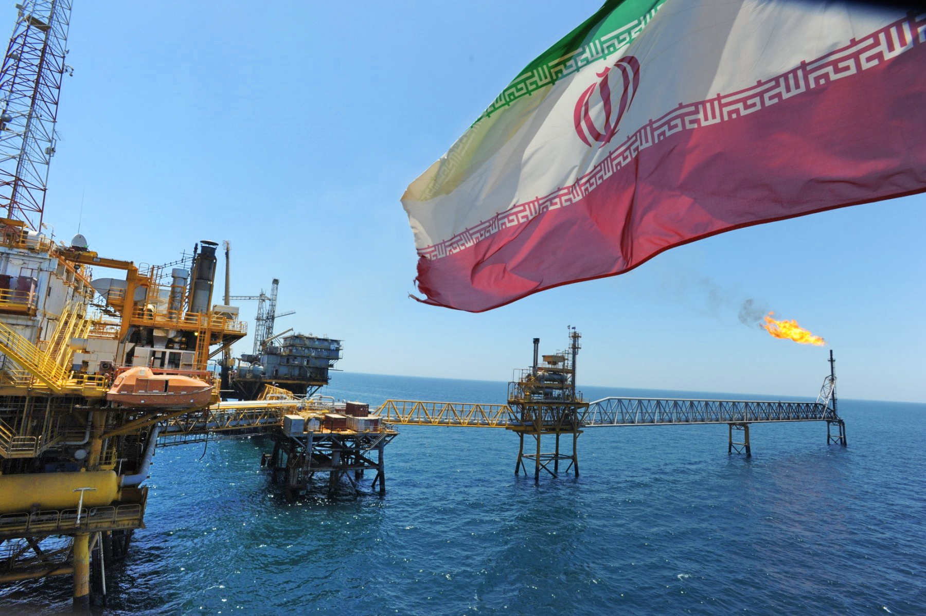 Ιράν: Αυξάνει την παραγωγή πετρελαίου κατά 400.000 βαρέλια την ημέρα