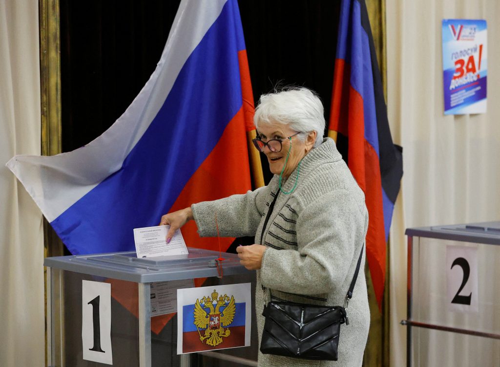 Ρωσία - Εκλογές: Συλλήψεις για επιθέσεις σε εκλογικά κέντρα