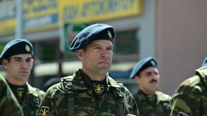 "Επίθεση" Πλεύρη κατά στρατιωτικής ηγεσίας για Στ. Κασσελάκη: Προσβλητικό να συμμετέχει στο άγημα