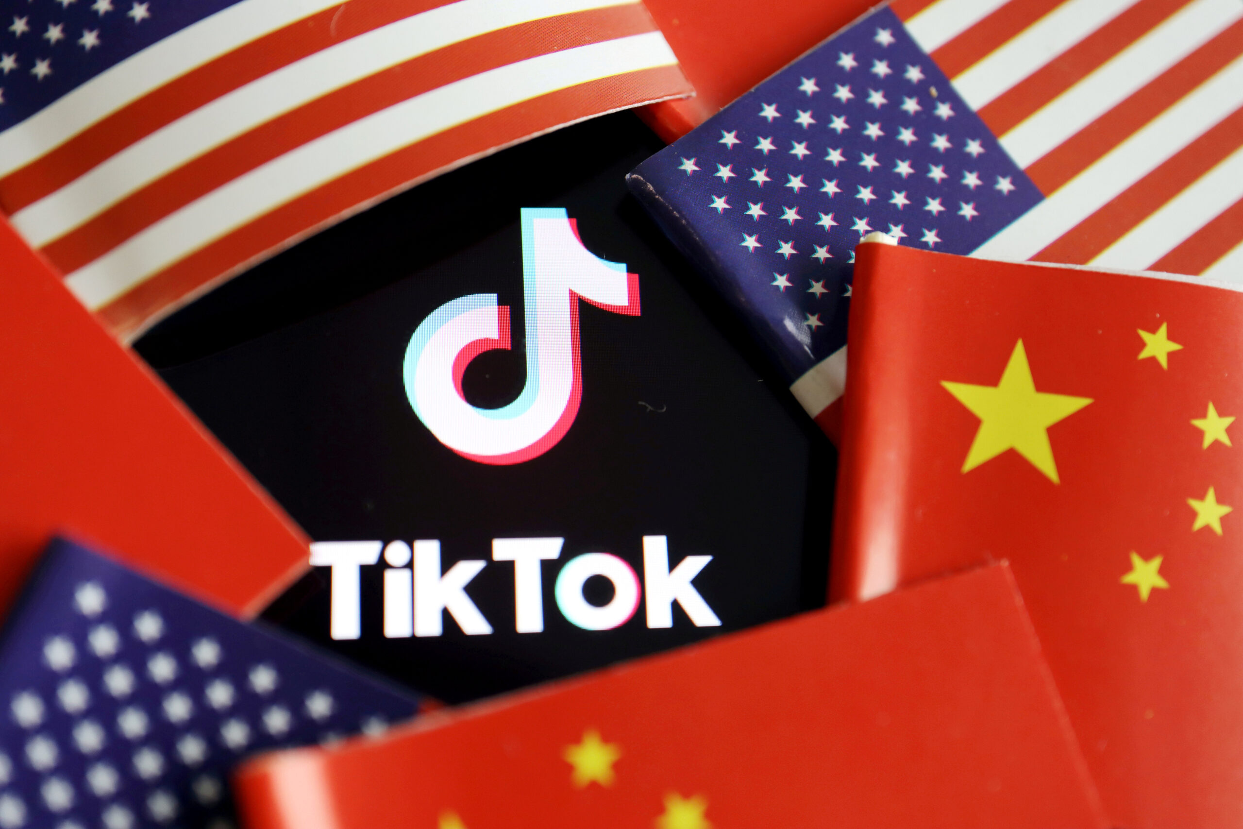 Tik Tok: «Ώρα μηδέν» για τη δημοφιλή εφαρμογή στις ΗΠΑ - Οι 170 εκατ. χρήστες και η επόμενη ημέρα