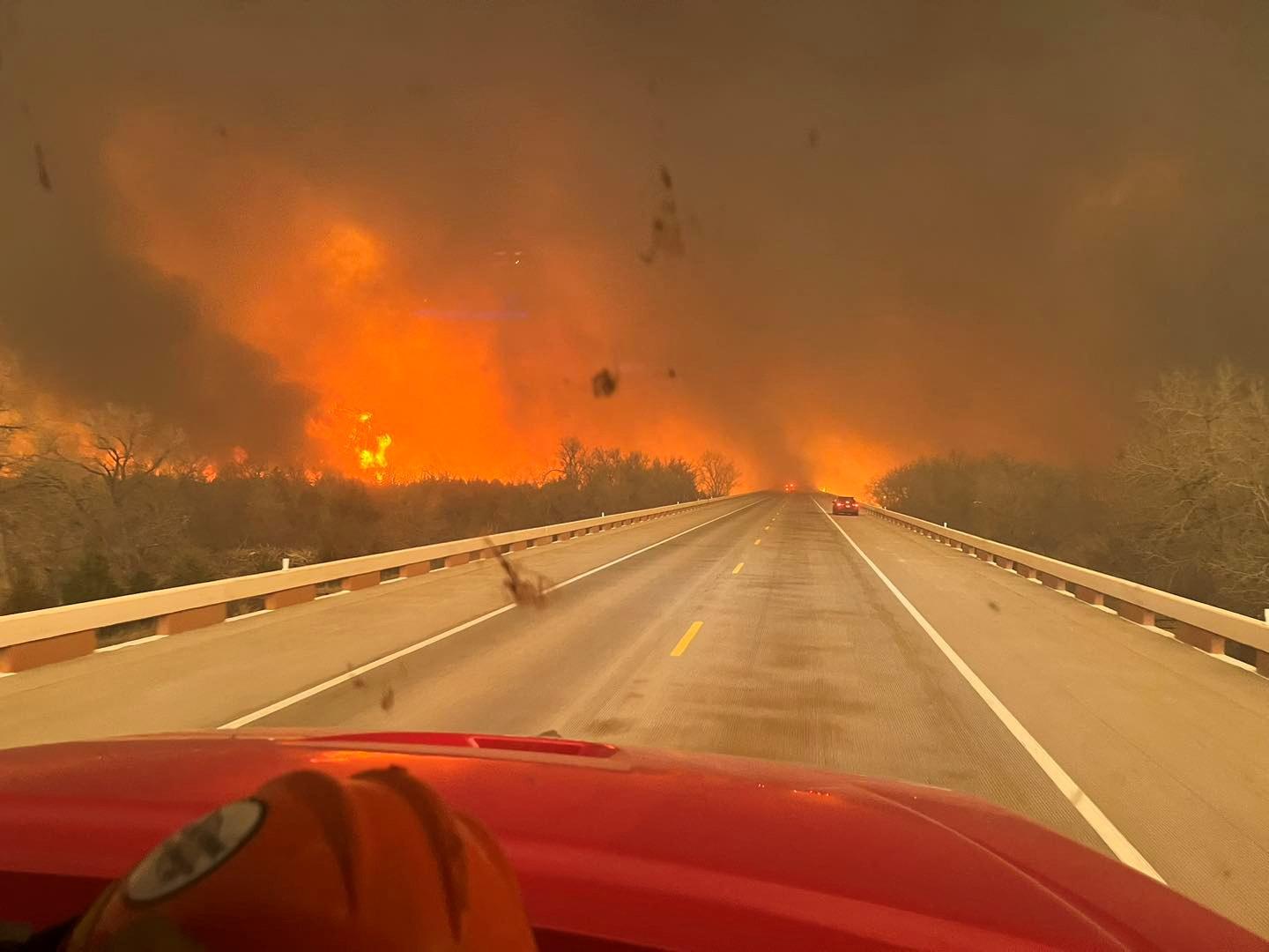 Το Τέξας αντιμέτωπο με τη μεγαλύτερη πυρκαγιά στην ιστορία του