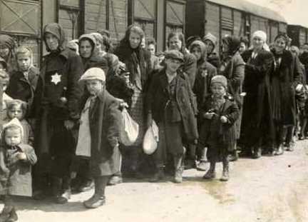 Ολοκαύτωμα «Ποτέ ξανά»: Η Θεσσαλονίκη τίμησε τους 50.000 Εβραίους νεκρούς της