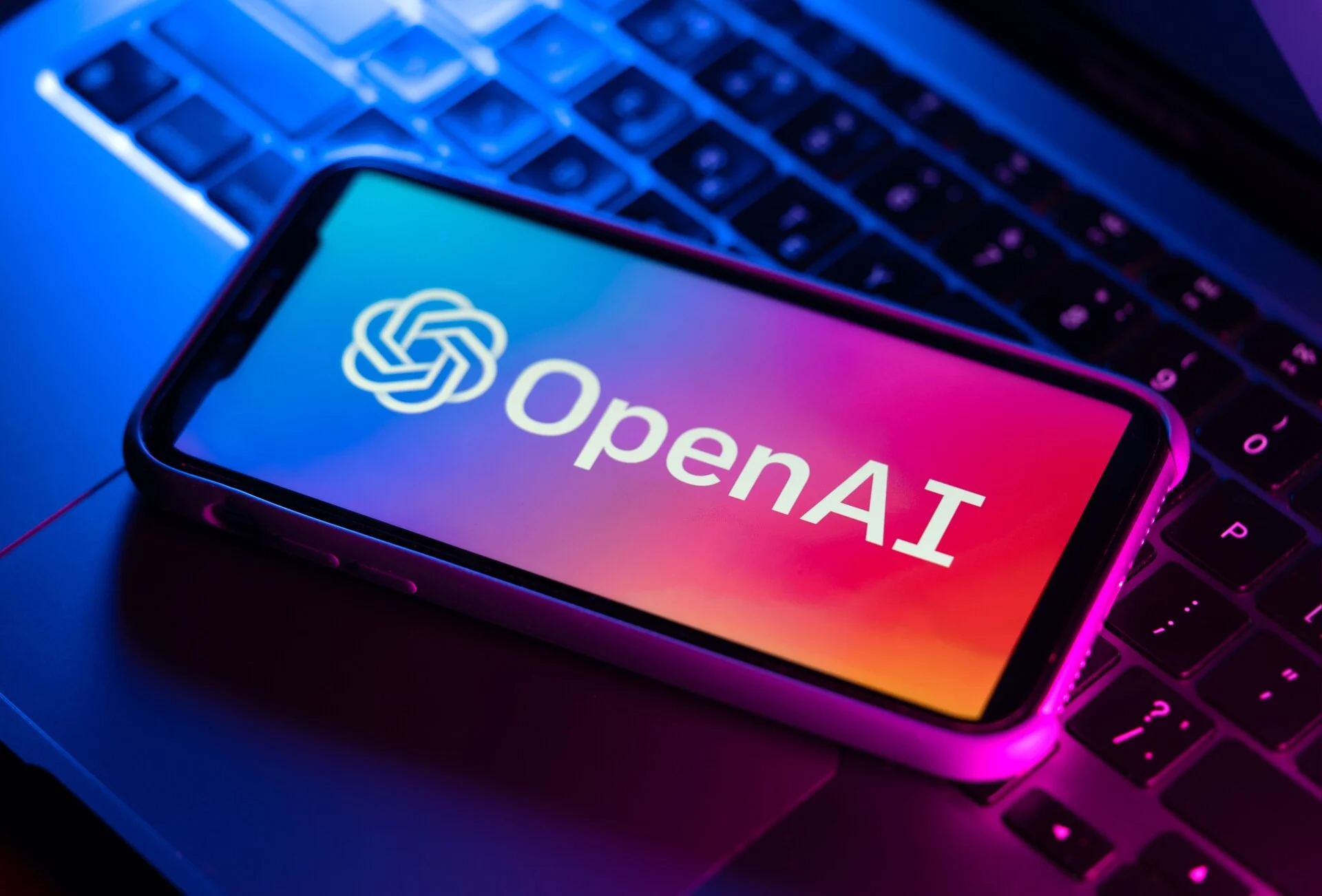 Έλον Μασκ: Μήνυση στην OpenAI για παραβίαση σύμβασης