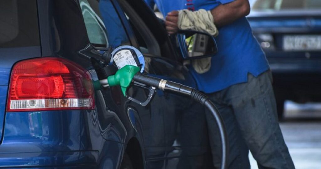 Πρόεδρος βενζινοπωλών Αττικής: Γιατί ανεβαίνει η τιμή των καυσίμων – Τι να προσέχουν οι οδηγοί