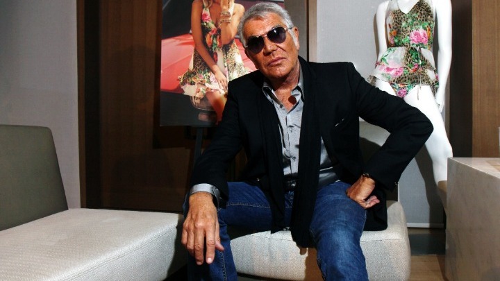 Έφυγε" από τη ζωή σε ηλικία 83 ετών, ο εμβληματικός σχεδιαστής μόδας Ρομπέρτο Καβάλι.