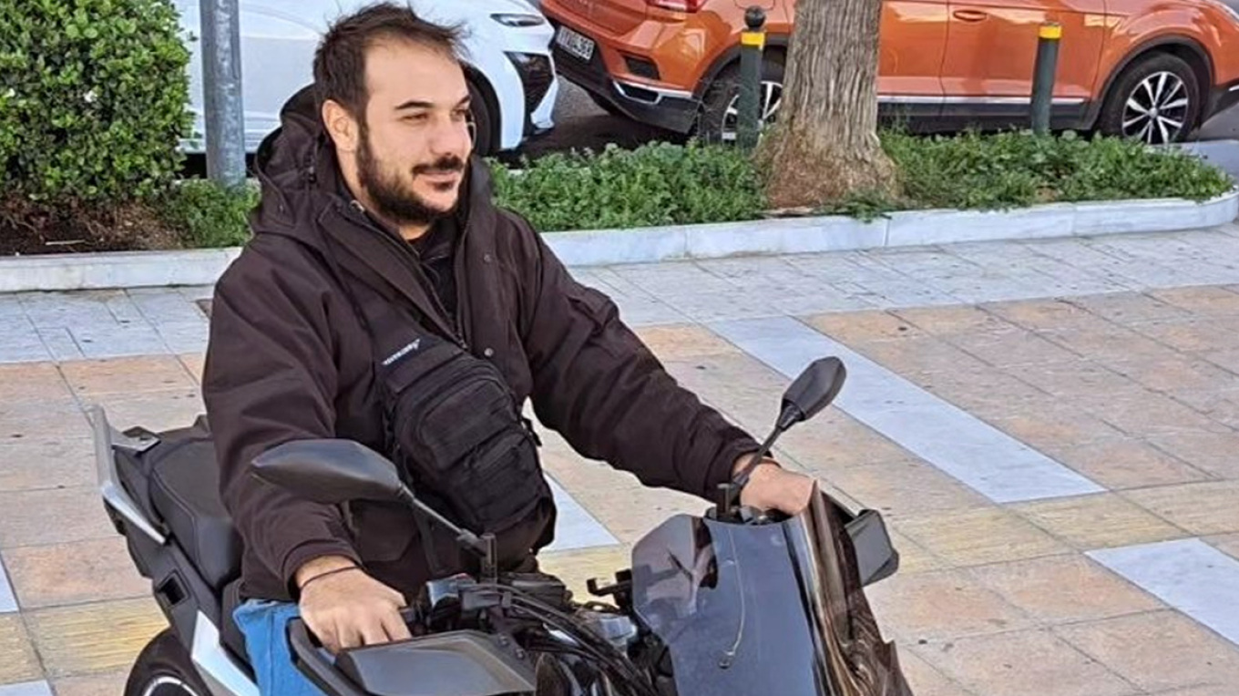Πασαλιμάνι: Θρήνος για τον 31χρονο αστυνομικό που σκοτώθηκε όταν κατέρρευσε κτήριο - Έκανε μεροκάματα εκτός υπηρεσίας
