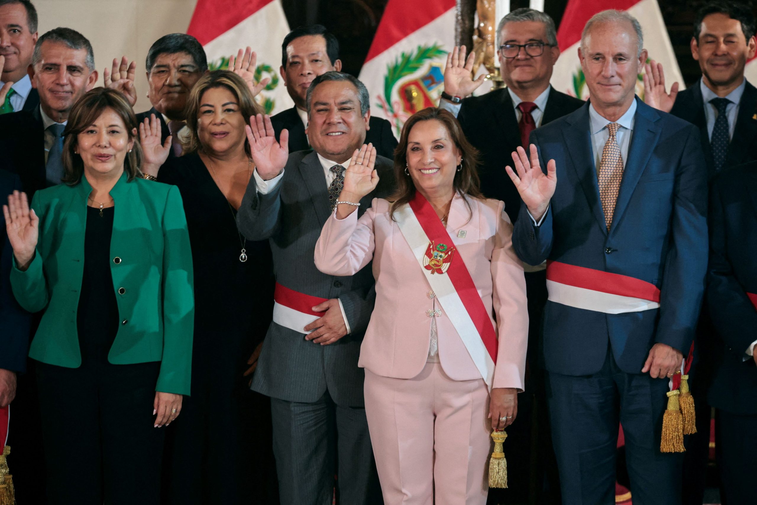 Περού: Μαζικές παραιτήσεις υπουργών εν μέσω «Rolexgate»