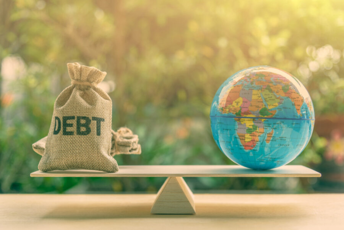 Παγκόσμιο χρέος: Στα επίπεδα των Ναπολεόντειων Πολέμων, κοντά στο 100% του παγκόσμιου ΑΕΠ