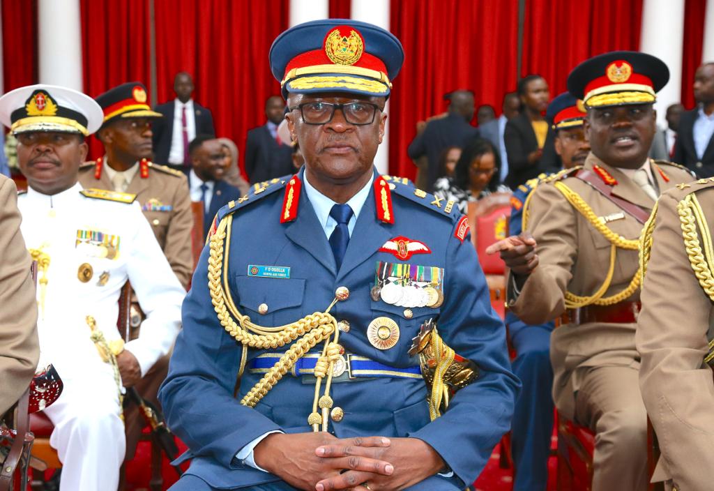Συντριβή ελικοπτέρου στην Κένυα: Τουλάχιστον πέντε νεκροί- Ανάμεσά τους και ο αρχηγός των Ενόπλων Δυνάμεων