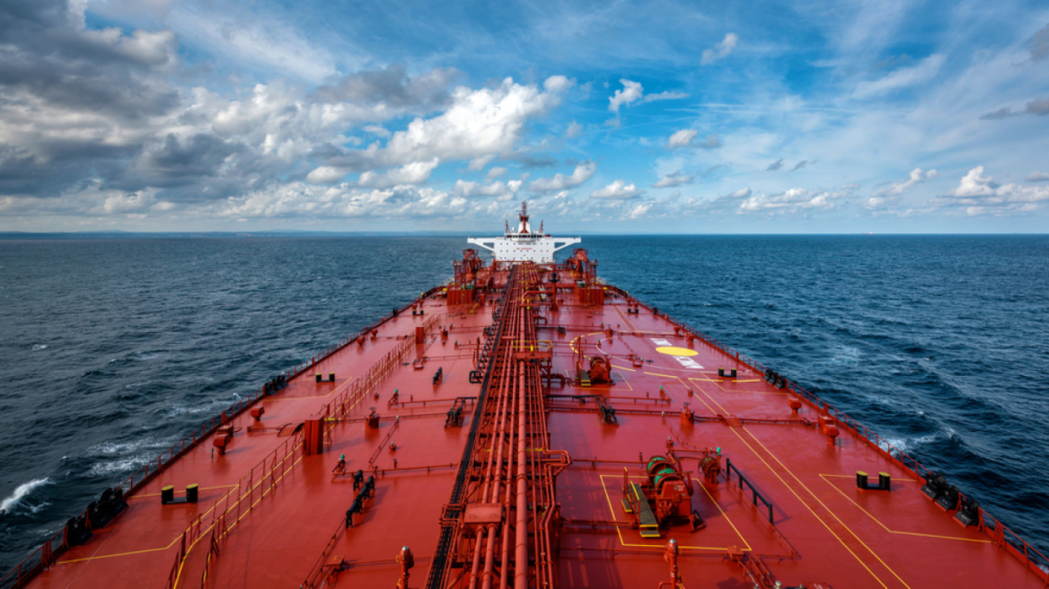 Ερυθρά Θάλασσα: Τα πλοία εκτρέπουν την πορεία τους και εκπέμπουν διοξείδιο άνθρακα όσο 9 εκατ. αυτοκίνητα
