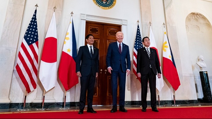 Μπάιντεν: Οι ΗΠΑ θα υπερασπιστούν τις Φιλιππίνες αν δεχτούν «επίθεση» στη Νότια Σινική Θάλασσα