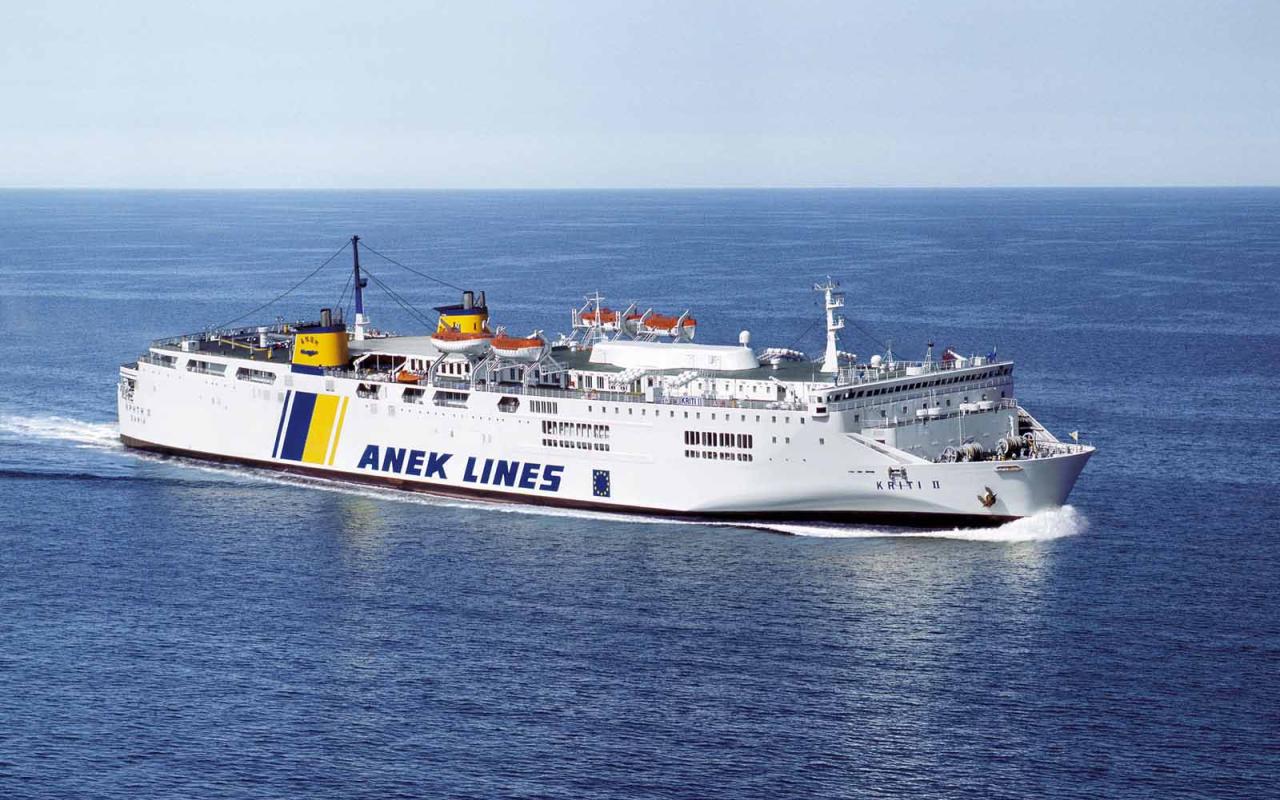 Aπαγόρευση απόπλου του πλοίου "Κρήτη ΙΙ" από το λιμάνι του Πειραιά, λόγω βλάβης στην ηλεκτρομηχανή