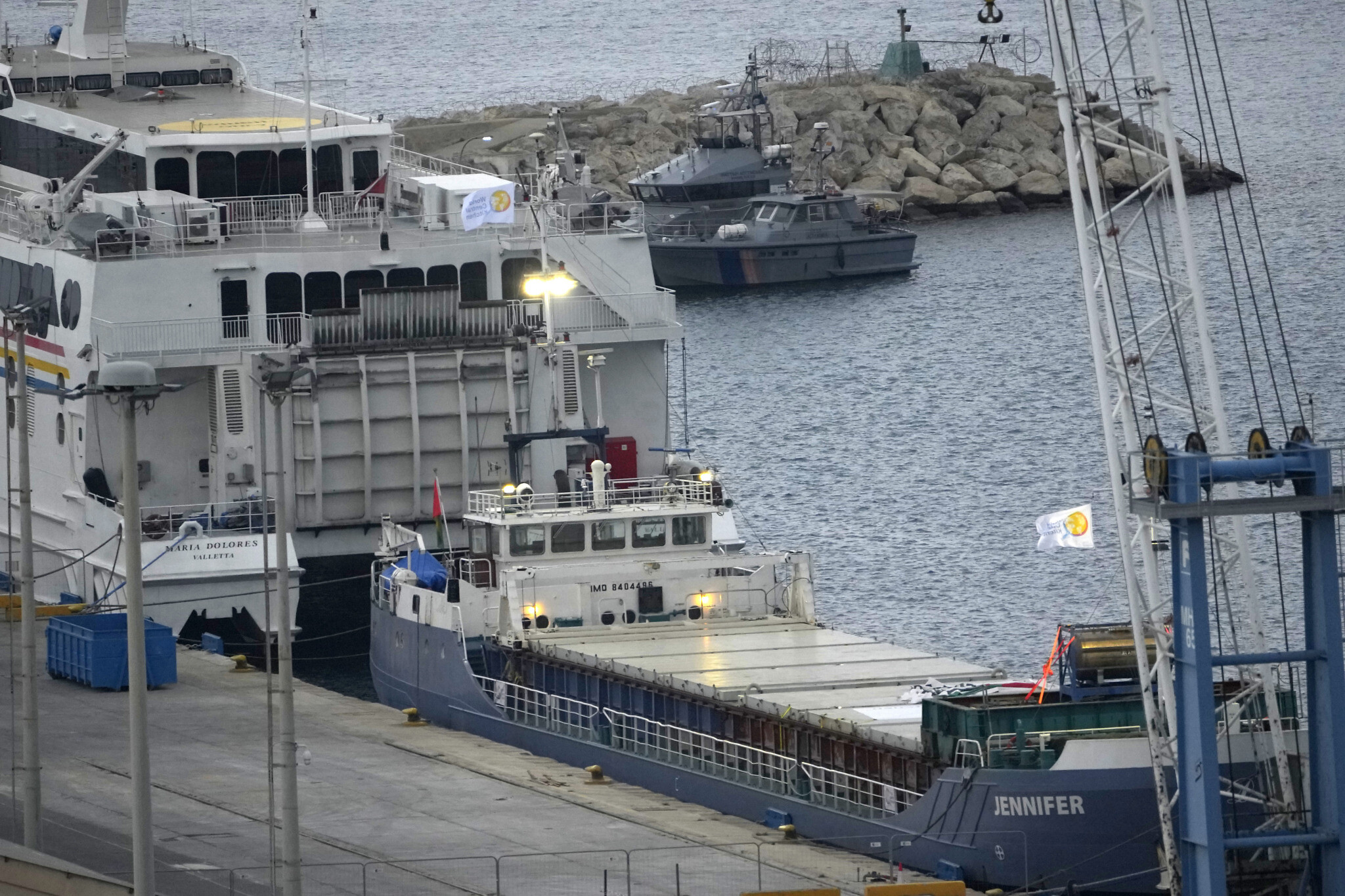 Κύπρος: Απέπλευσε αμερικανικό πλοίο φορτωμένο με ανθρωπιστική βοήθεια για τη Γάζα