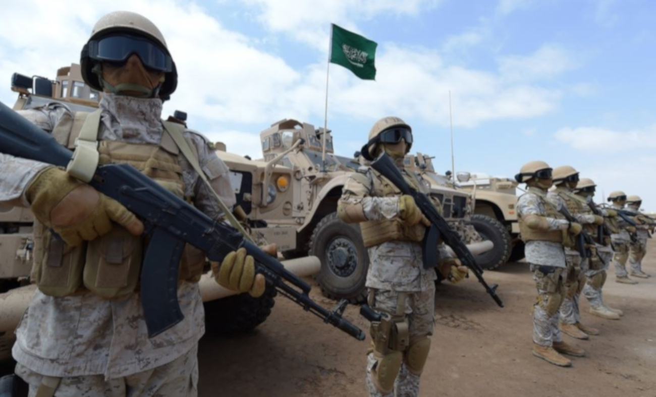 Financial Times: Οι ΗΠΑ ενδέχεται να άρουν την απαγόρευση πώλησης όπλων στη Σαουδική Αραβία