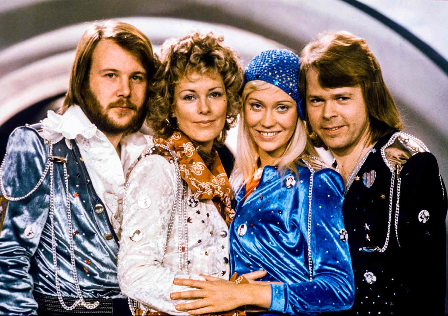 Eπανένωση για τους ABBA που  τιμήθηκαν με ένα διάσημο σουηδικό παράσημο για την ποπ καριέρα τους που ξεκίνησε στη Eurovision