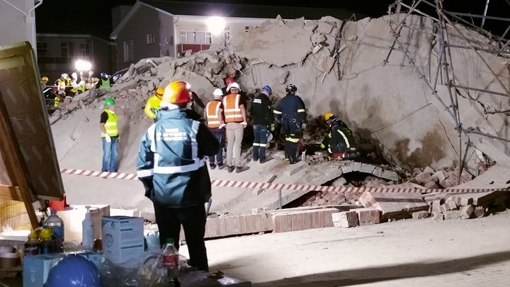 20 νεκροί, 32 αγνοούμενοι από κατάρρευση κτιρίου στη Νότια Αφρική
