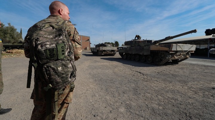 Η Ισπανία θα στείλει στην Ουκρανία τον Ιούνιο άλλα 10 άρματα μάχης, πυραύλους για συστήματα αντιαεροπορικής άμυνας Patriot
