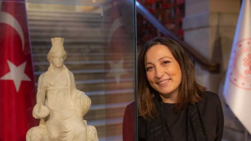 Ζεϊνέπ Μποζ- Τουρκία: «Ανυπομονώ τα Γλυπτά του Παρθενώνα να σμίξουν με τον ουρανό που τους αξίζει»